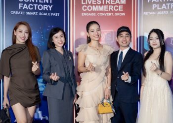 Tinh thần “làm thật ra đơn thật” từ phiên Icon Live đến “sàn diễn thực chiến” KOC Camp